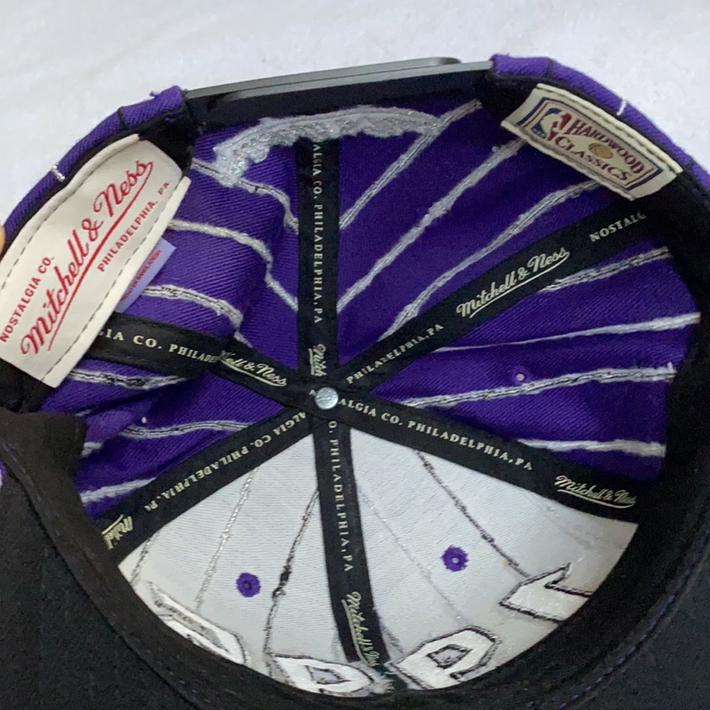 Toronto Raptors cap - Picture 3 of 4